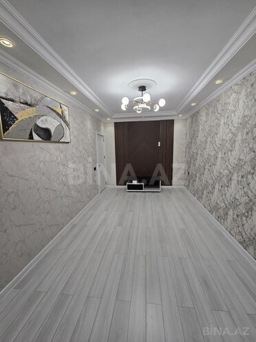 Продаётся 3-комн. вторичка 80 м², м. Ази Асланов, photo 1 from 13