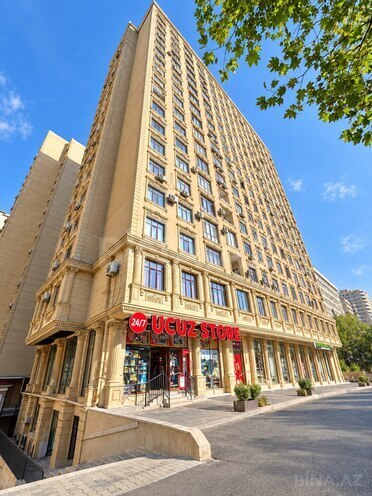 Продается 2-комн. новостройка 60 м², м. Иншаатчылар, photo 1 from 14