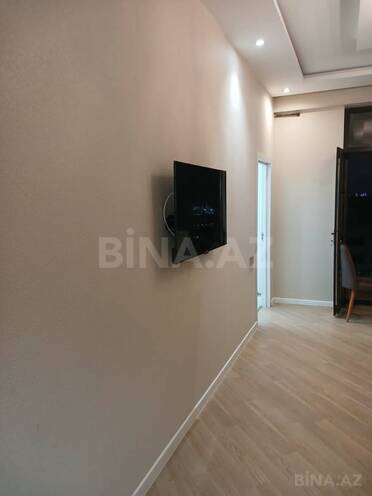 Сдается 2-комн. новостройка 70 м², м. Нефтчиляр, photo 8 from 15