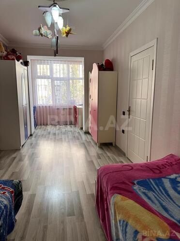 Satılır 4 otaqlı köhnə tikili 100 m², Bakıxanov q., photo 1 from 14