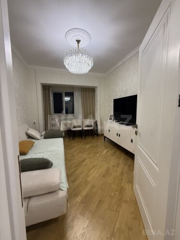 Satılır 3 otaqlı köhnə tikili 63 m², Nəsimi m., photo 1 from 9