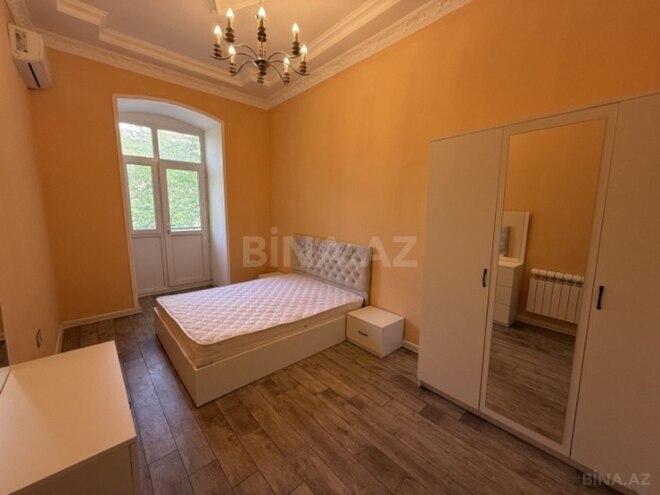 Satılır 4 otaqlı köhnə tikili 125 m², Nizami m., photo 7 from 18