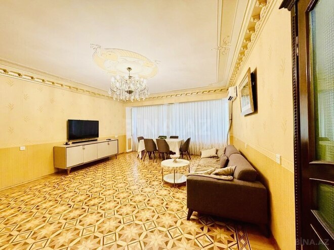 Продается 4-комн. вторичка 120 м², м. Элмляр Академиясы, photo 3 from 20