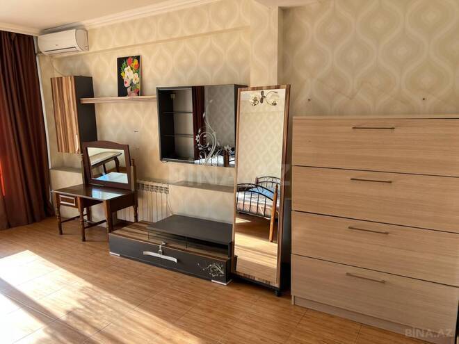 Сдаётся 3-комн. вторичка 103 м², м. Низами, photo 11 from 18