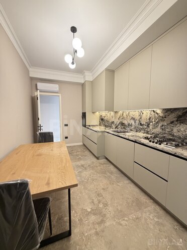 Сдаётся 3-комн. новостройка 140 м², м. Элмляр Академиясы, photo 17 from 32