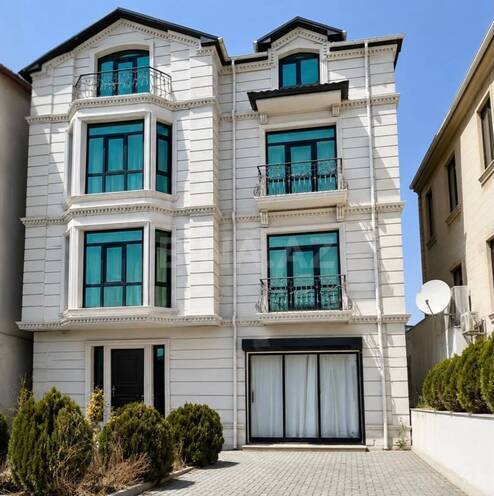 Satılır 8 otaqlı həyət evi/bağ evi 400 m², Badamdar q., photo 1 from 16