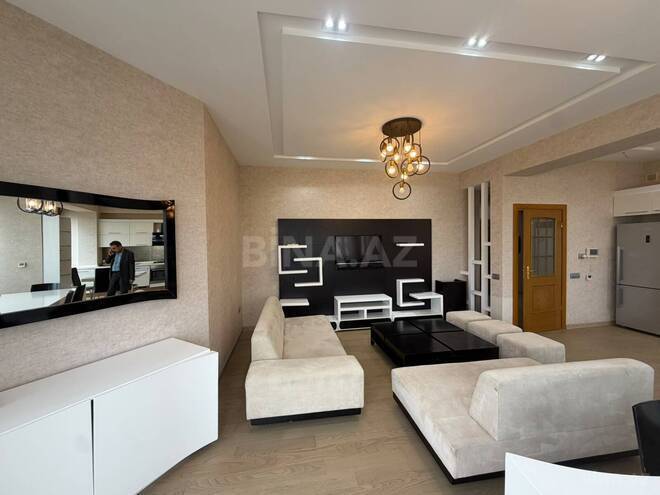 Сдается 3-комн. новостройка 170 м², м. Низами, photo 3 from 18