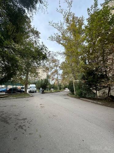 Продается 3-комн. вторичка 70 м², м. Нефтчиляр, photo 3 from 16