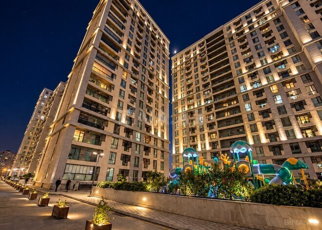 Продается 3-комн. новостройка 95 м², м. Ази Асланов, photo 1 from 13