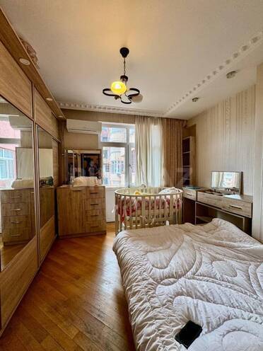 İcarəyə verilir 2 otaqlı yeni tikili 45 m², İnşaatçılar m., photo 5 from 8