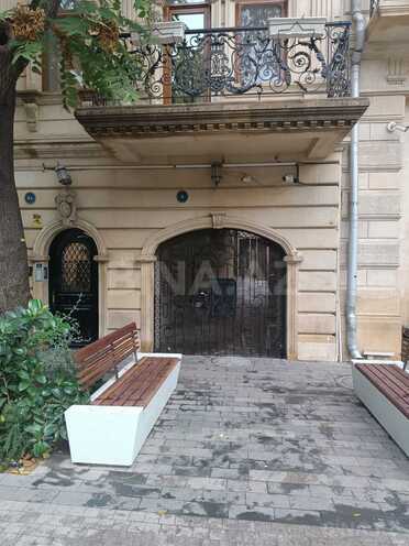Продается 1-комн. вторичка 36 м², м. Сахил, photo 1 from 19