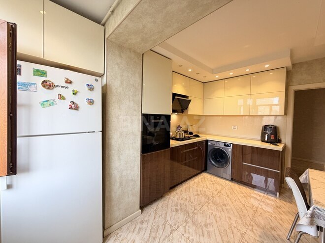Satılır 3 otaqlı köhnə tikili 75 m², Xalqlar Dostluğu m., photo 3 from 15