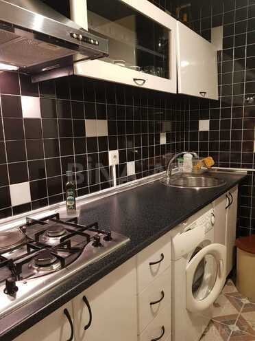 Продается 4-комн. вторичка 106 м², м. Низами, photo 10 from 32