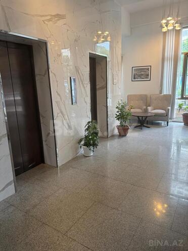 Продается 3-комн. новостройка 97 м², м. Иншаатчылар, photo 3 from 12