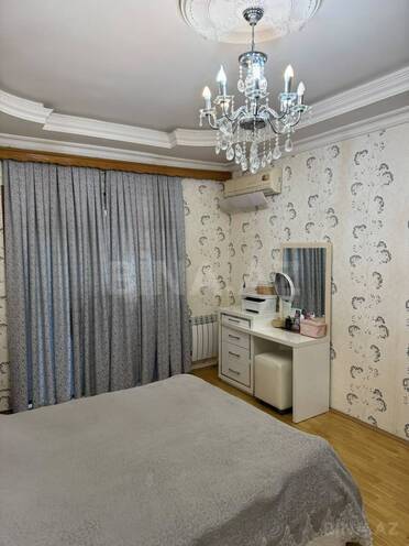 Продаётся 3-комн. вторичка 68 м², м. Нефтчиляр, photo 8 from 26