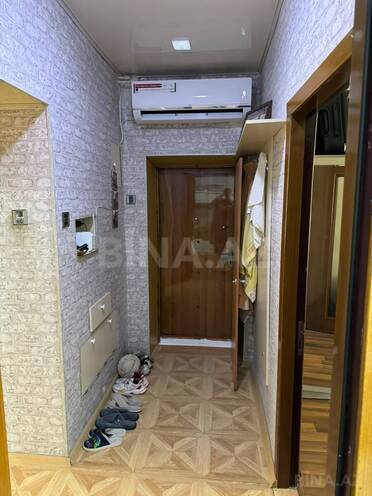 Продаётся 3-комн. вторичка 68 м², м. Нефтчиляр, photo 3 from 26