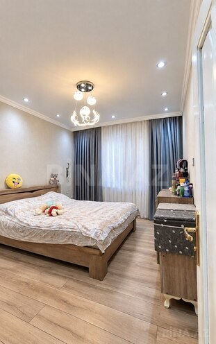 Продается 3-комн. вторичка 70 м², м. Мемар Аджеми, photo 3 from 15