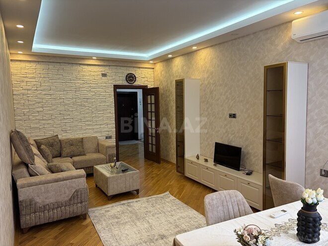 Сдается 2-комн. новостройка 92 м², м. Элмляр Академиясы, photo 1 from 12
