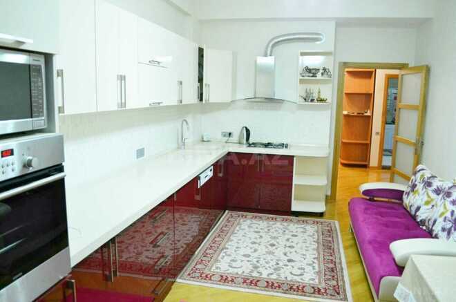 Продается 2-комн. новостройка 94 м², м. Низами, photo 3 from 9