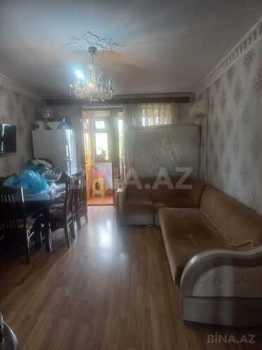 Продается 2-комн. вторичка 55 м², м. Кара Караев, photo 1 from 24