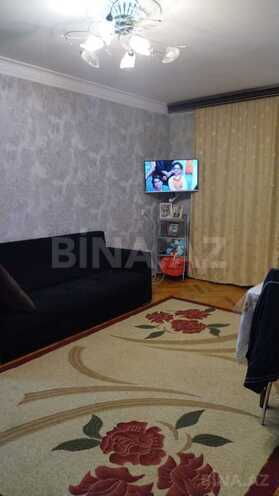 Satılır 2 otaqlı köhnə tikili 53 m², Elmlər Akademiyası m., photo 1 from 7