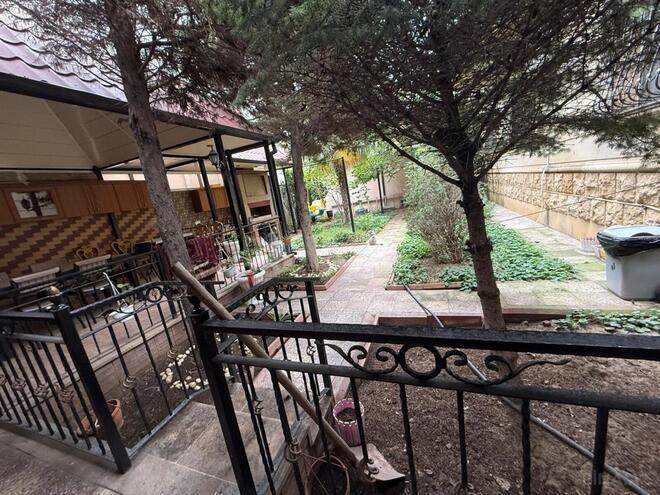 Satılır 6 otaqlı həyət evi/bağ evi 250 m², Qara Qarayev m., photo 6 from 26