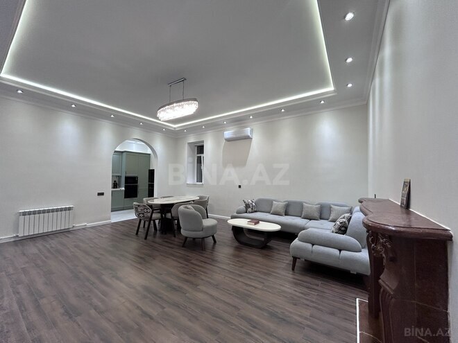 İcarəyə verilir 3 otaqlı yeni tikili 130 m², İçəri Şəhər m., photo 9 from 30