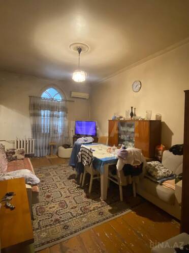 Satılır 2 otaqlı köhnə tikili 55 m², Bakıxanov q., photo 1 from 13