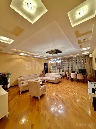 Продается 4-комн. новостройка 200 м², м. Низами, photo 4 from 19