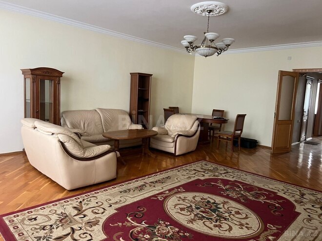 Продается 3-комн. новостройка 160 м², м. Низами, photo 3 from 10