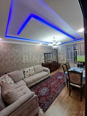 Продается 3-комн. вторичка 65 м², м. Ази Асланов, photo 4 from 23
