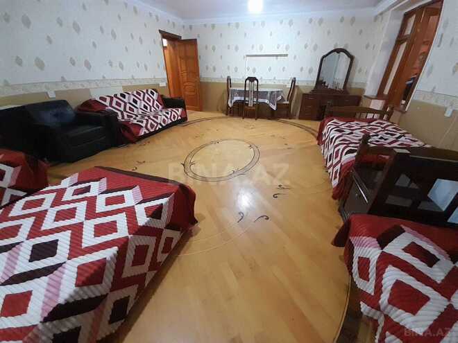 Сдается 3-комн. вторичка 80 м², м. Гянджлик, photo 1 from 12