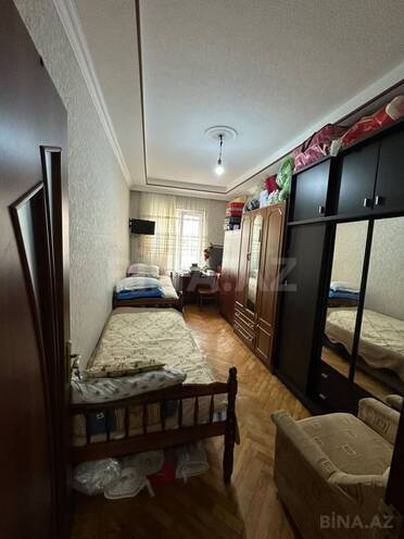 Продаётся 3-комн. вторичка 75 м², м. Нефтчиляр, photo 4 from 15