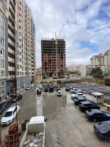Продается 3-комн. новостройка 86 м², м. Кара Караев, photo 1 from 14