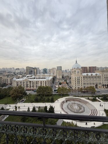 Satılır 4 otaqlı yeni tikili 246 m², Nizami m., photo 16 from 17