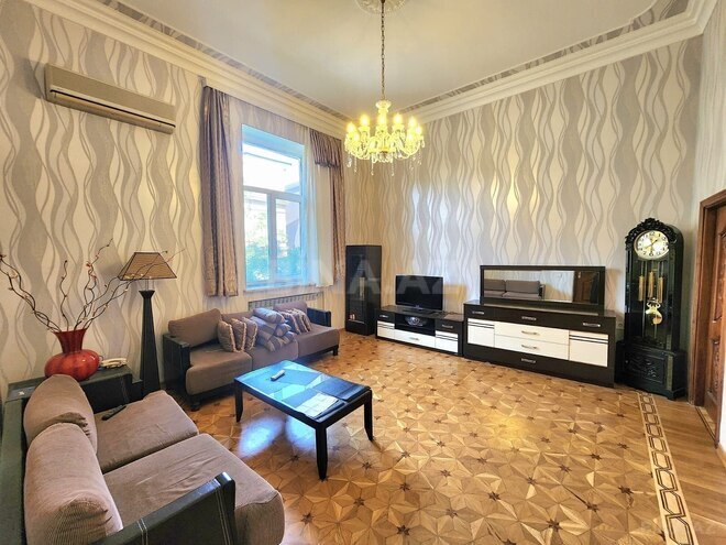 Сдается 2-комн. вторичка 70 м², м. Сахил, photo 1 from 14