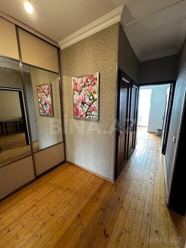 Satılır 2 otaqlı köhnə tikili 65 m², İnşaatçılar m., photo 13 from 20