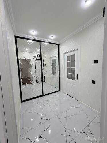 Продаётся 2-комн. вторичка 60 м², м. Ази Асланов, photo 4 from 13