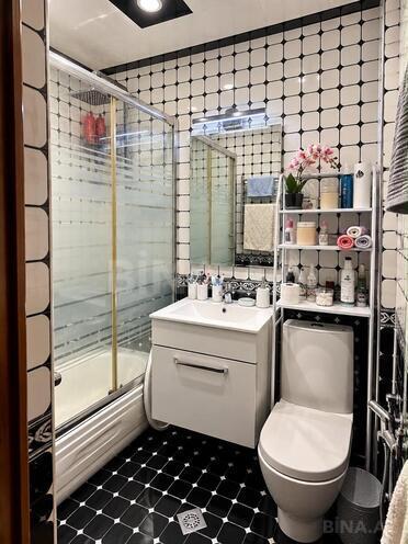 Продается 3-комн. вторичка 68 м², м. Нефтчиляр, photo 10 from 11