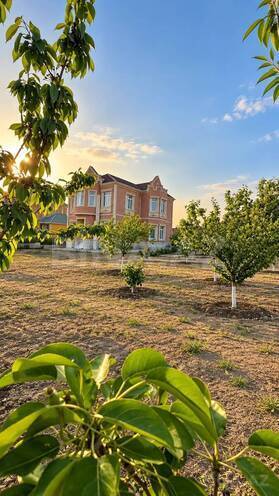 Satılır 7 otaqlı həyət evi/bağ evi 246 m², Saray q., photo 1 from 7