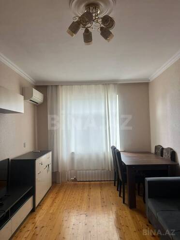 Сдаётся 2-комн. вторичка 60 м², м. Иншаатчылар, photo 4 from 13