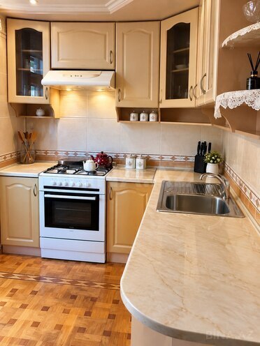 Продаётся 4-комн. вторичка 110 м², м. 8 ноября, photo 7 from 14