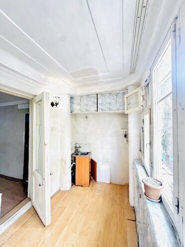 Satılır 3 otaqlı köhnə tikili 55 m², Yasamal r., photo 11 from 16