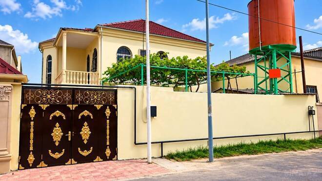 Satılır 6 otaqlı həyət evi/bağ evi 200 m², Qaraçuxur q., photo 1 from 23