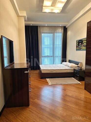 Сдается 3-комн. новостройка 125 м², Насиминский  р., photo 13 from 16