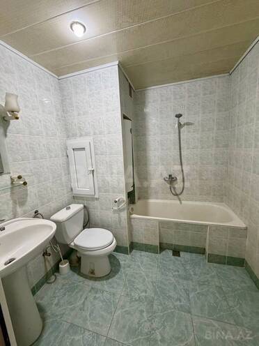 Satılır 2 otaqlı köhnə tikili 65 m², Bakıxanov q., photo 13 from 14