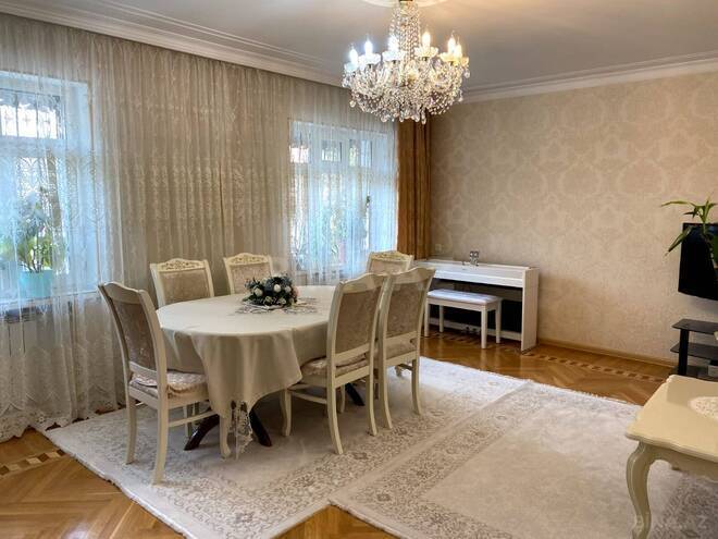 Сдаётся 4-комн. вторичка 120 м², пос. Бакиханова, photo 1 from 22