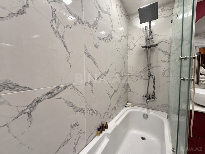 Satılır 2 otaqlı köhnə tikili 70 m², Xalqlar Dostluğu m., photo 10 from 11