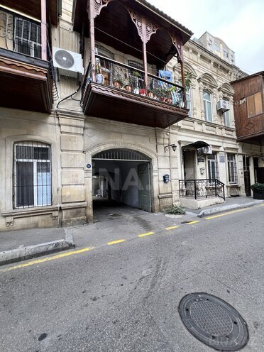 Продается 2-комн. вторичка 60 м², м. Сахил, photo 1 from 9