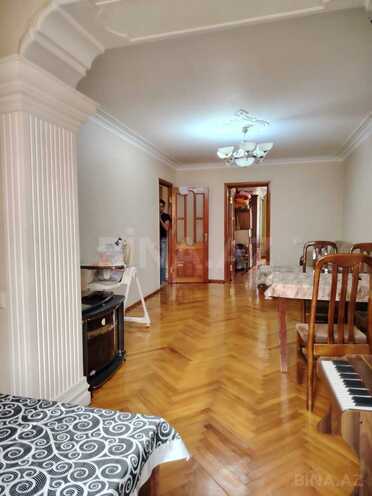 Продается 3-комн. вторичка 75 м², м. Элмляр Академиясы, photo 9 from 11